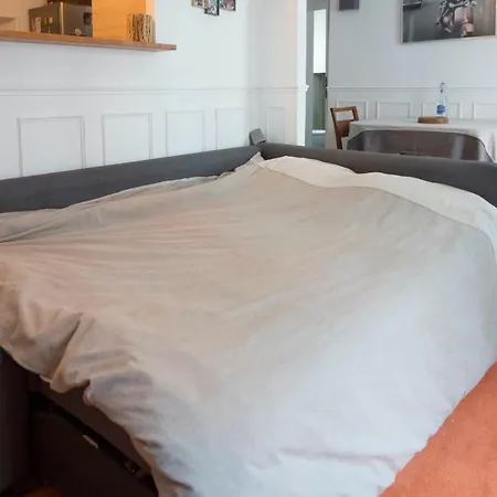 Apartament Cosy Apt Near Batignolles