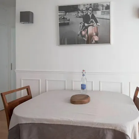 Cosy Apt Near Batignolles Paryż