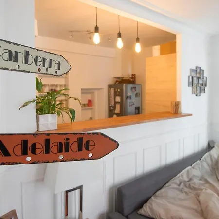 Cosy Apt Near Batignolles Paryż